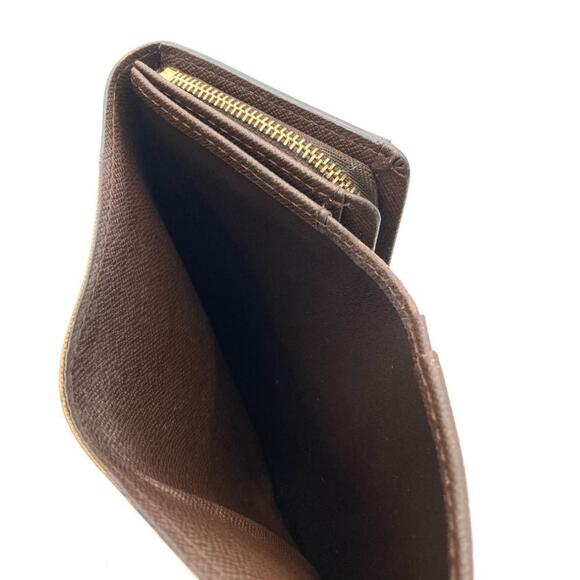 LOUIS VUITTON Brown Damier Wallet - Picture 8 of 10